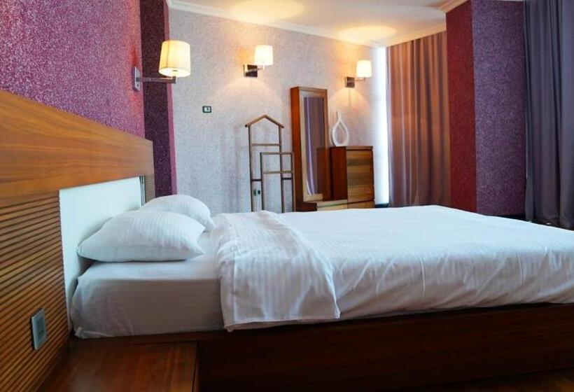 Agsaray Deluxe Hotel & Spa