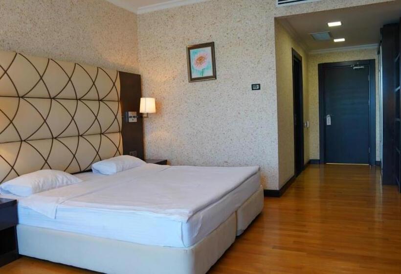 Agsaray Deluxe Hotel & Spa