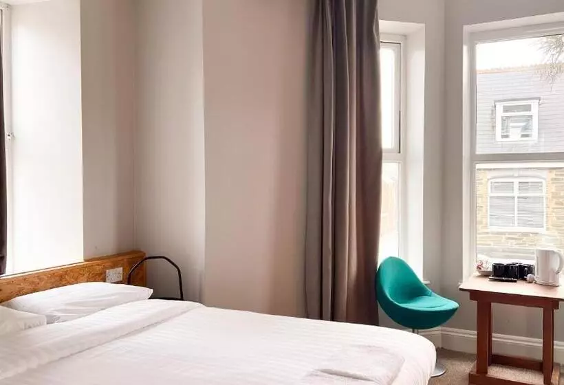 هاستل Town Lodge