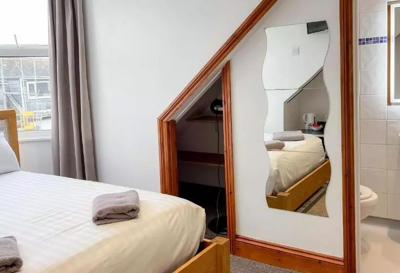 هاستل Town Lodge