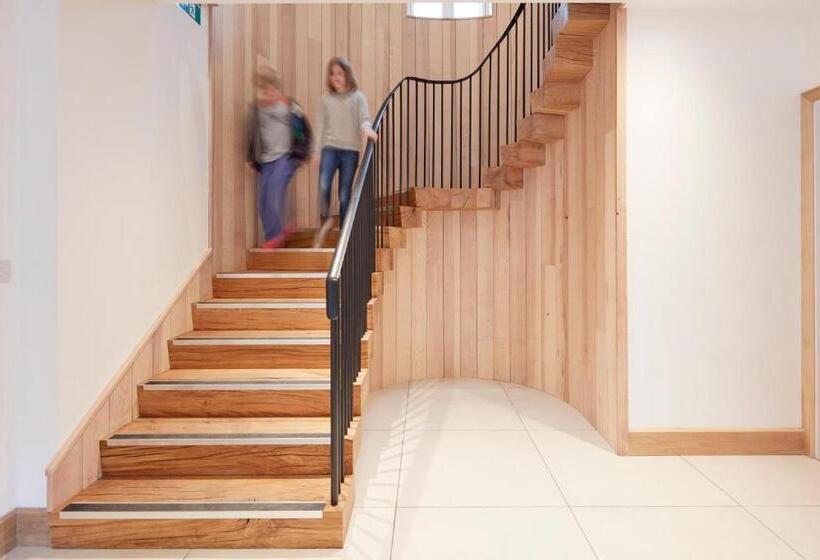 호스텔 The Barrel Store Cirencester