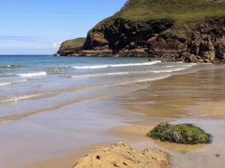 Bed and Breakfast Treweens