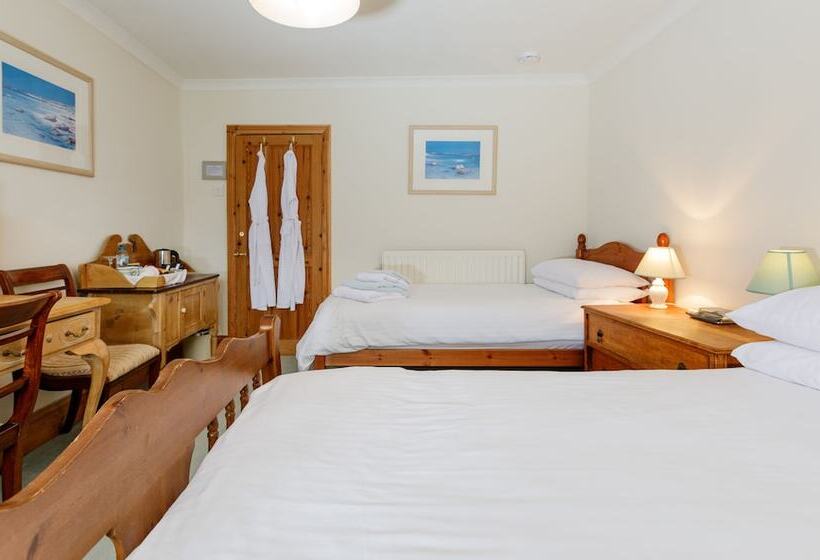 Bed and Breakfast Treweens