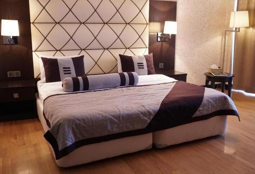 Agsaray Deluxe Hotel & Spa