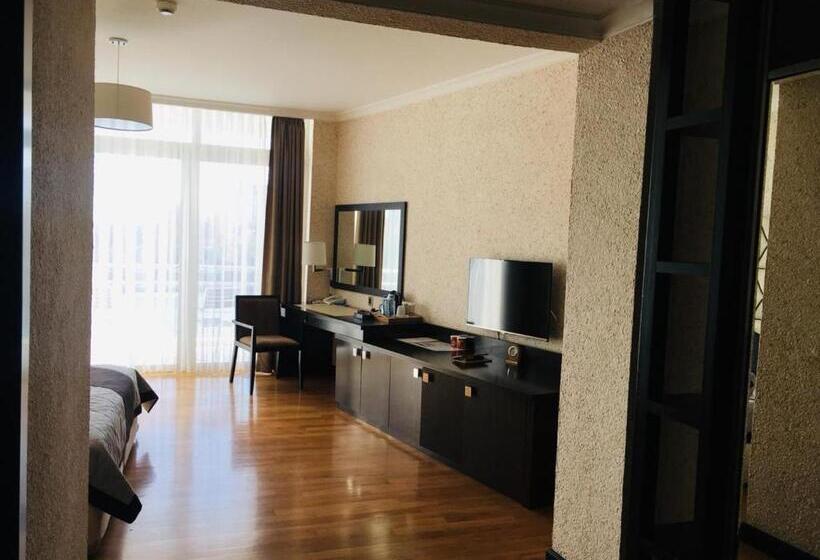 Agsaray Deluxe Hotel & Spa