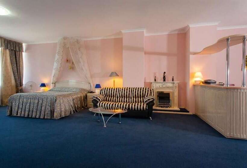 ホテル Amaks Valdaiskie Zori