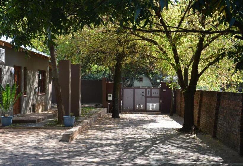 Отель Bed & Breakfast In Hatfield