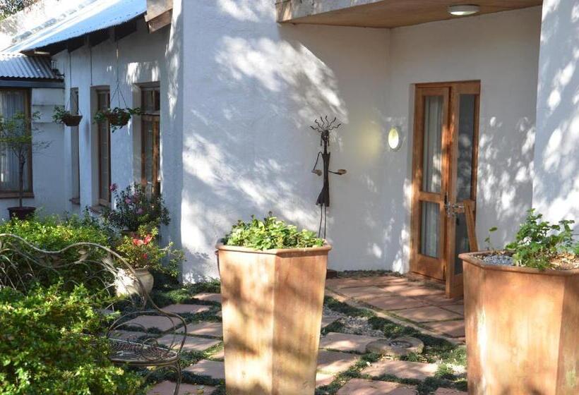 Отель Bed & Breakfast In Hatfield