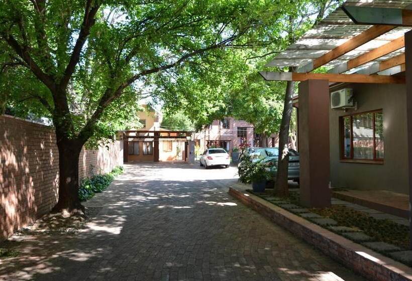 Отель Bed & Breakfast In Hatfield