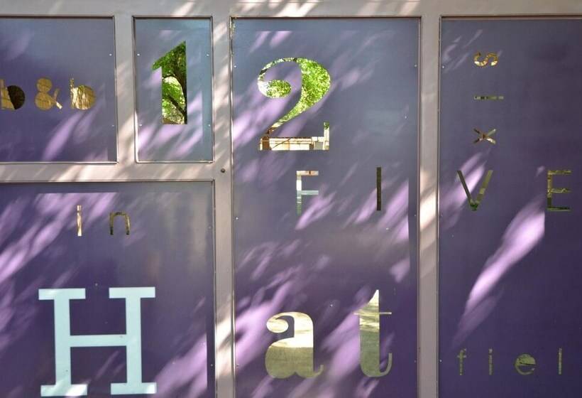 Отель Bed & Breakfast In Hatfield