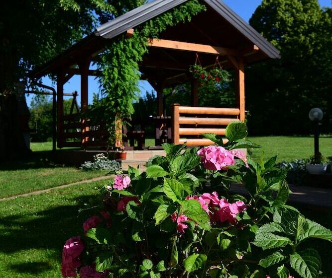 Отель House Jelena