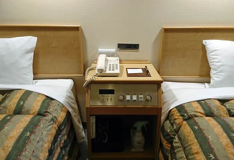 فندق Oaks Early Bird Osaka Morinomiya