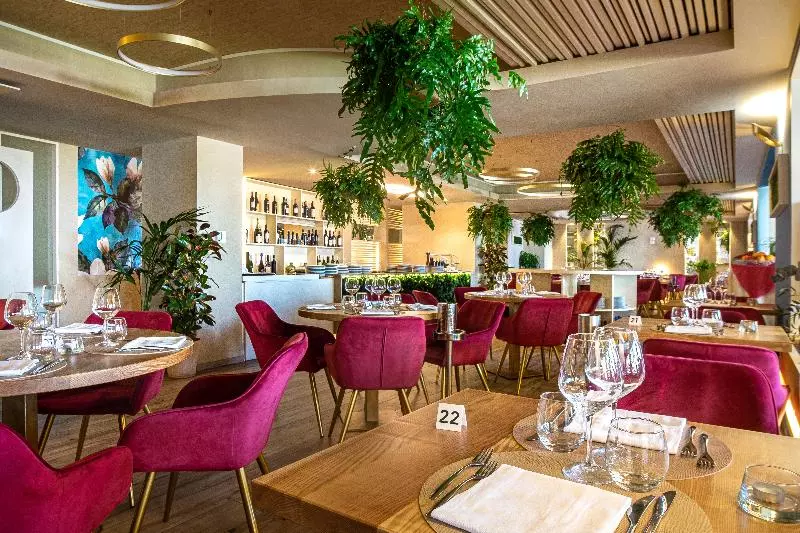 هتل Sentido Michelizia Tropea Resort