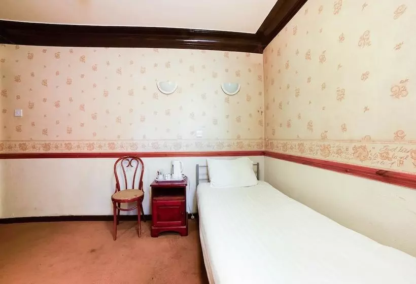 Sneyd Arms Hotel Tunstall