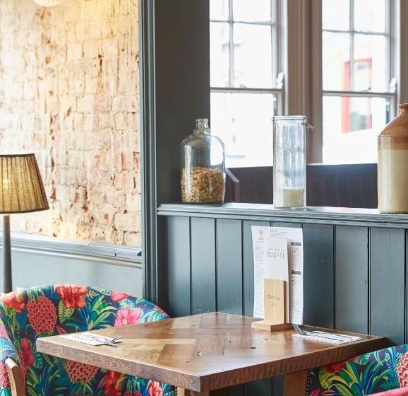 فندق The Bushel By Greene King Inns