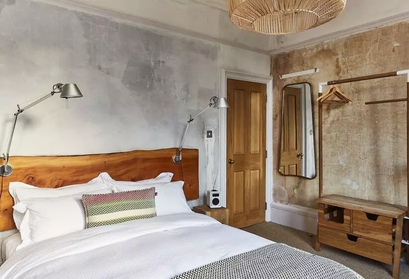 هتل The Culpeper Bedrooms
