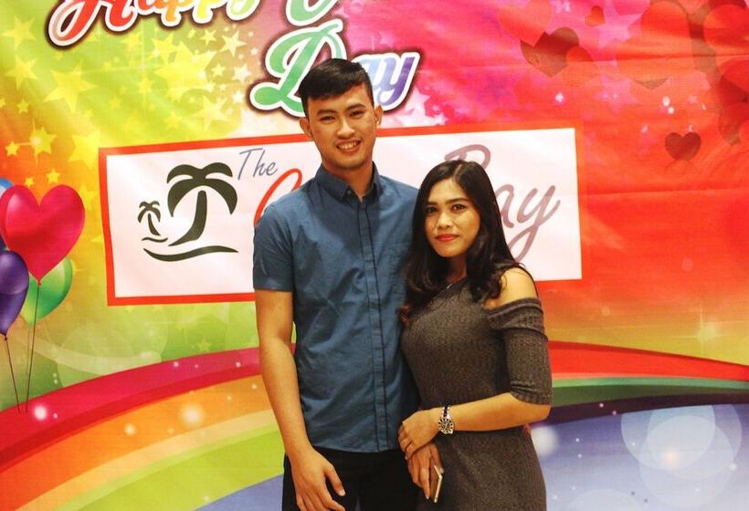 The Golden Bay Hotel Batam