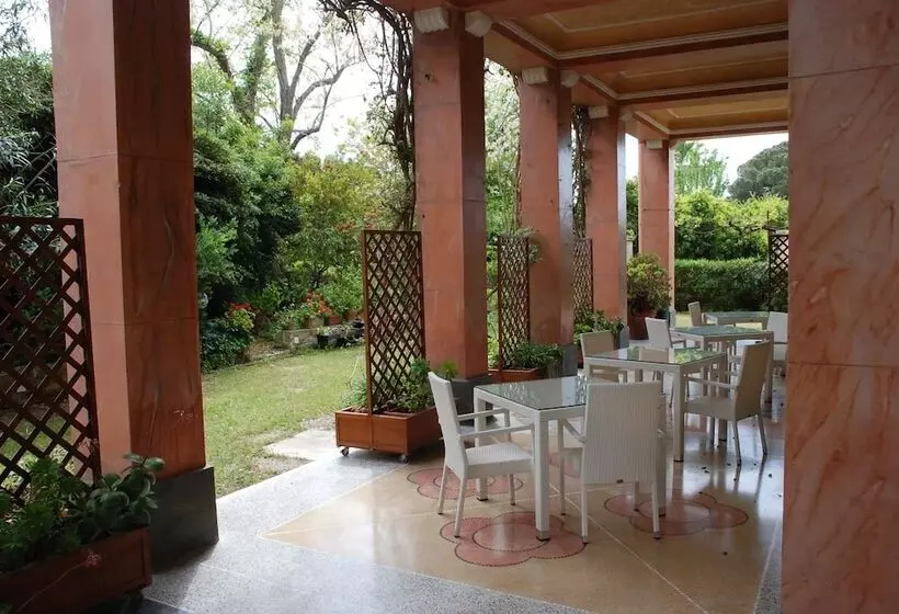 Hotelli Villarancia