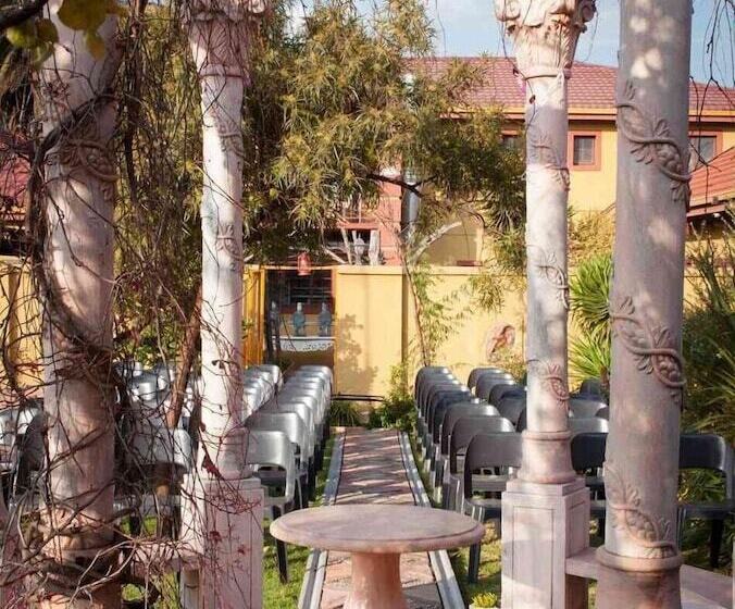 פנסיון Acre Of Africa Guest Venue