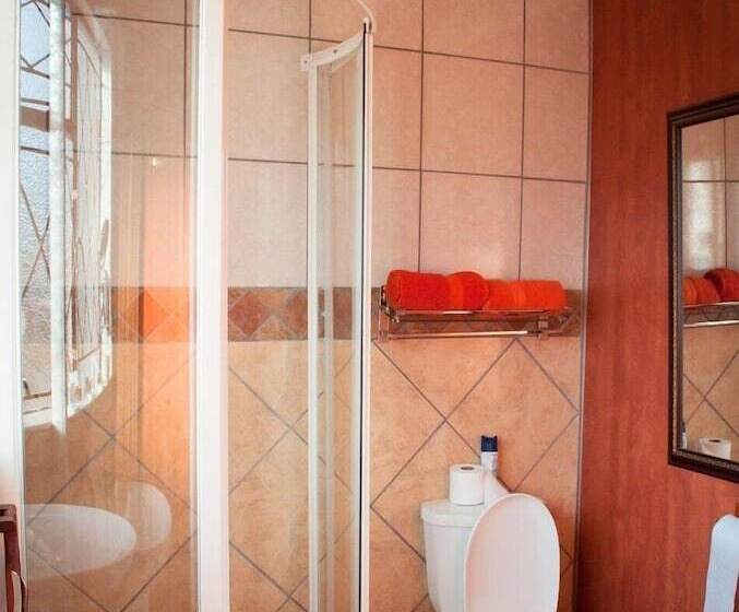 פנסיון Acre Of Africa Guest Venue