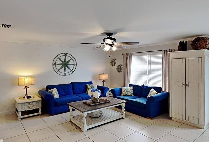 Wendwood Condominiums