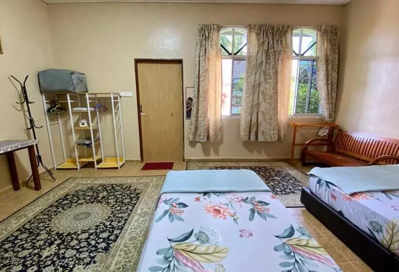 ユースホステル Cozy Gl Roomstay Arau
