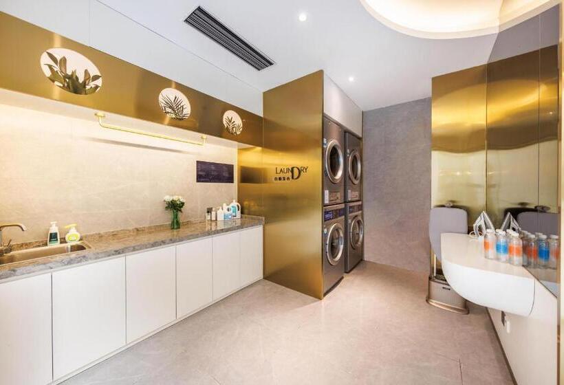 Atour Light Hotel Zhuguang Road Hongqiao National Exhibition And Convention Center