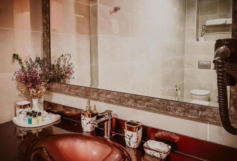 هتل Dervish Han Boutique