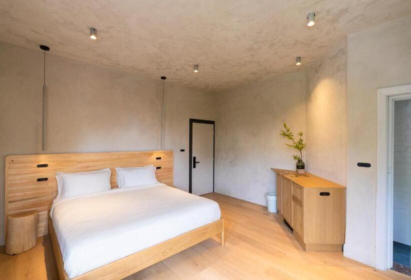 فندق In The Brick Spa And