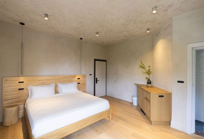 فندق In The Brick Spa And