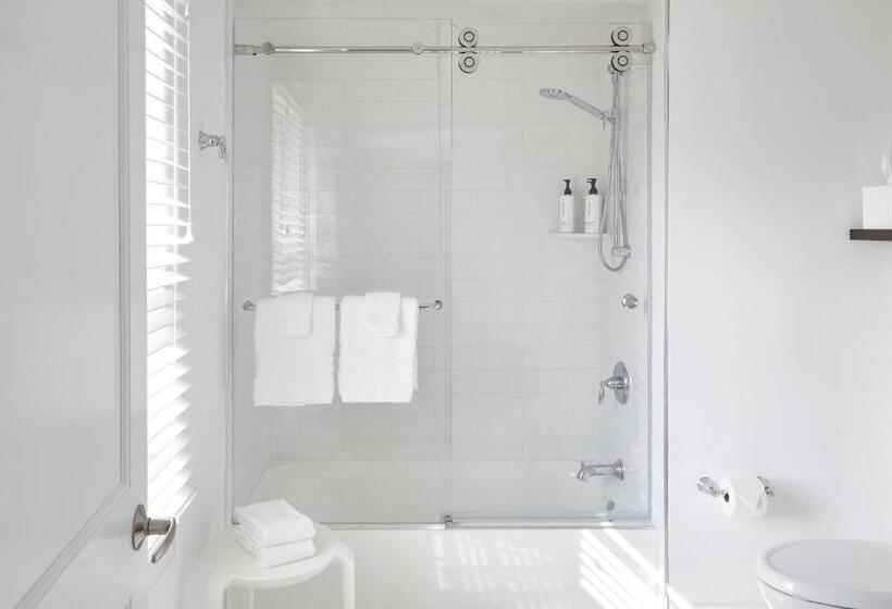 ホテル The Kent Collection