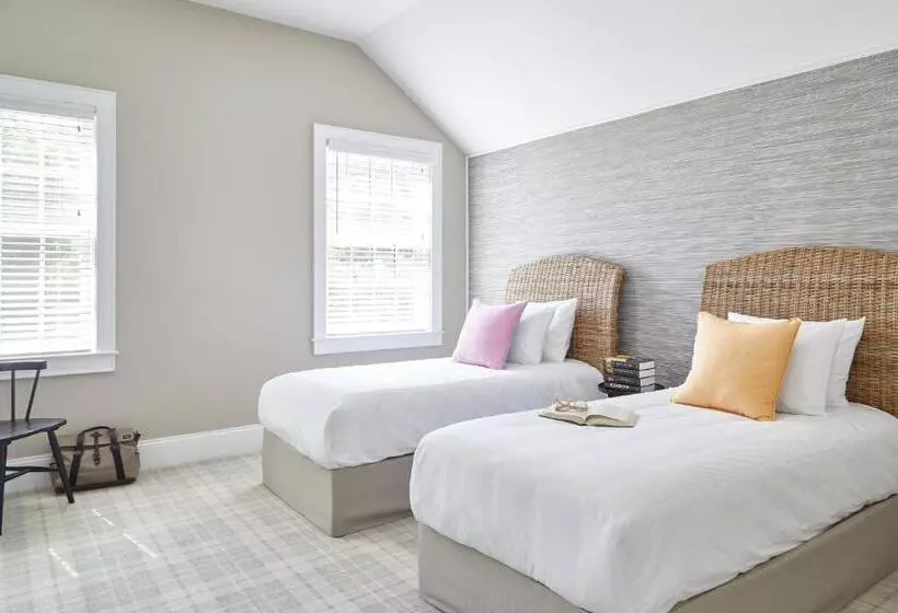 Hotelli The Kent Collection