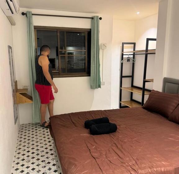 Hotelli Yok.guest House