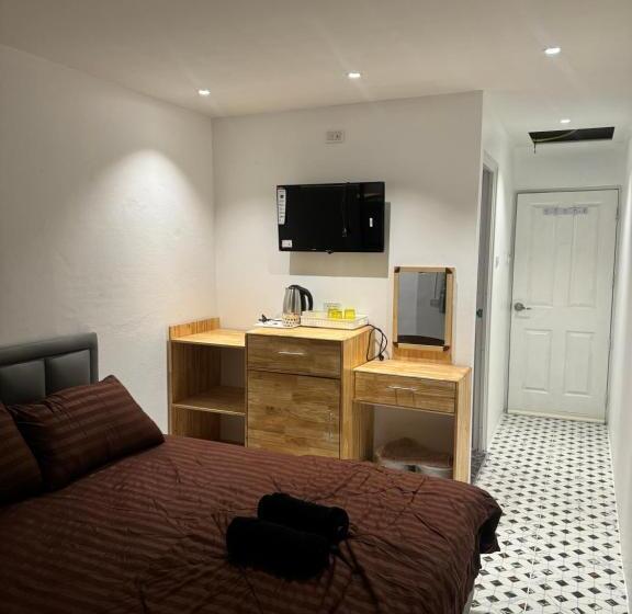 Hotelli Yok.guest House