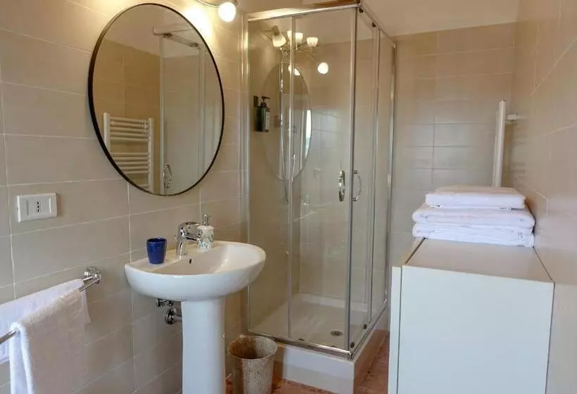 Majatalo Casa Ninetta Guest House