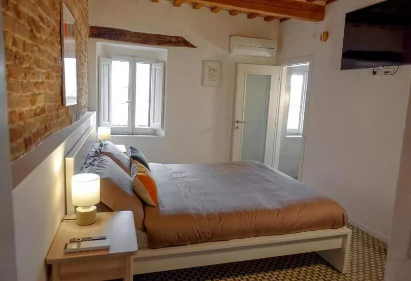 Majatalo Casa Ninetta Guest House