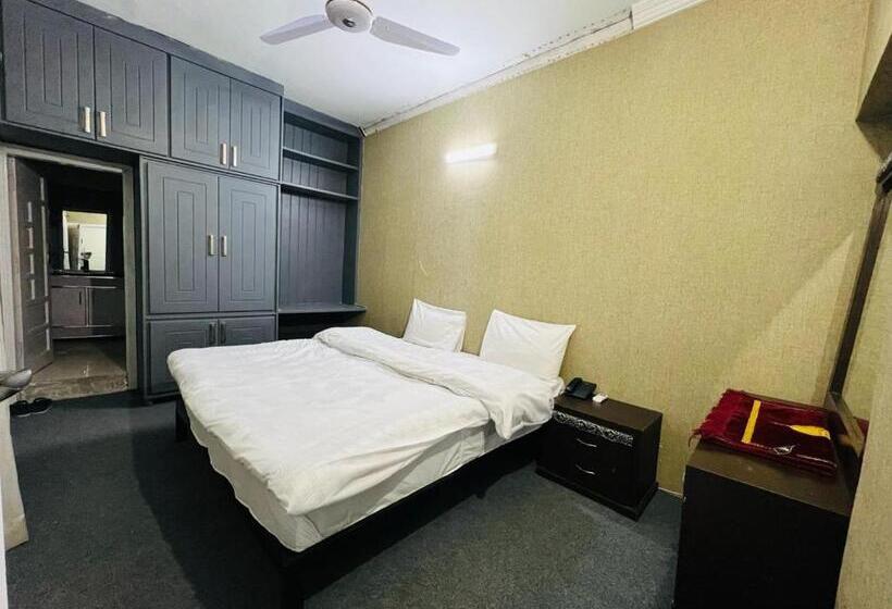 پانسیون Family Lounge F 10