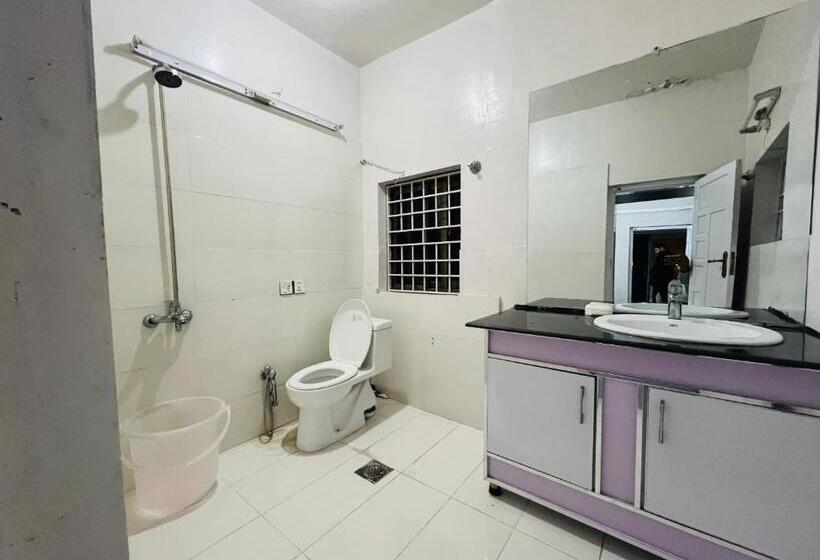 پانسیون Family Lounge F 10