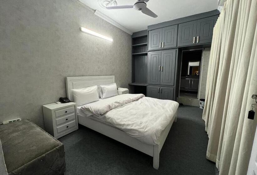 پانسیون Family Lounge F 10