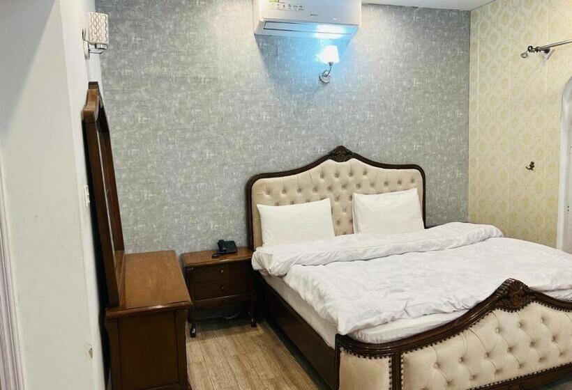 پانسیون Family Lounge F 10