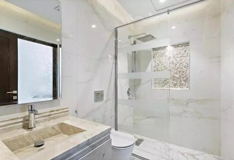 Stella Stays Olaya Tower 2