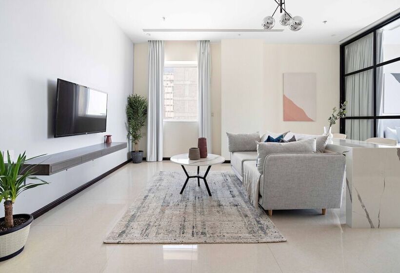 Stella Stays Olaya Tower 2