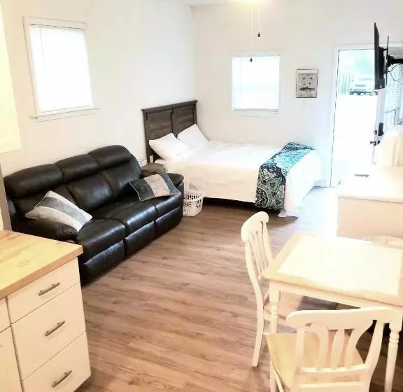 The Magnolia House