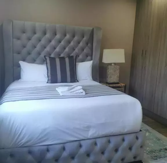 18 On Kuruman B&b
