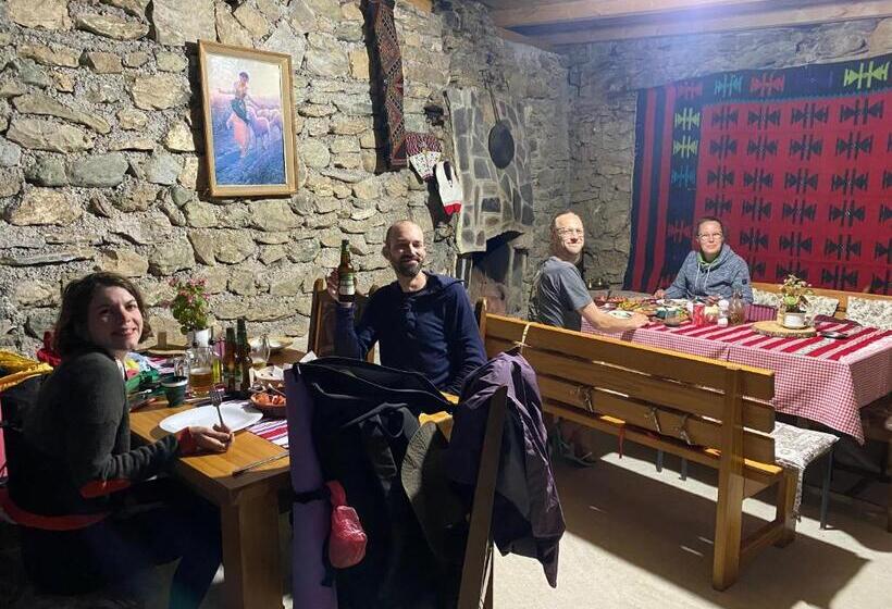 هاستل Guest House Bozvill