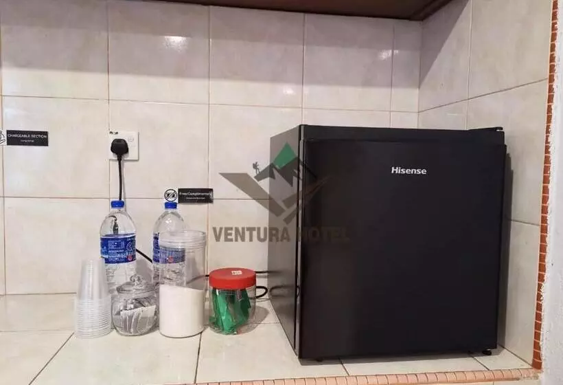 ユースホステル Ventura Hotel And Tours