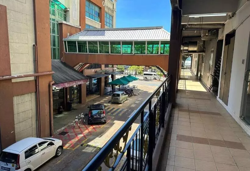 Retkeilymaja Warisan Homestay 18pax Kota Kinabalu