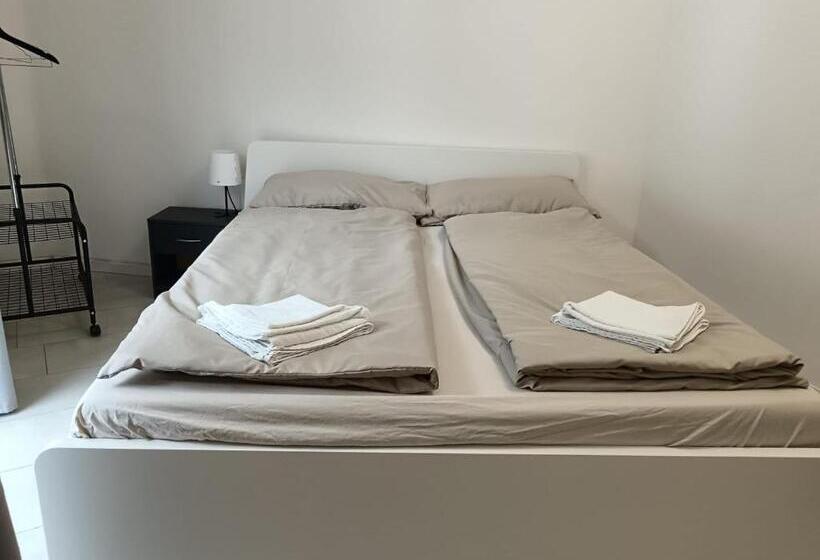 تختخواب و صبحانه Apartaments Claudia Augusta