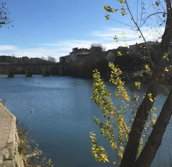 Aamiaismajoitus (B&B) La Dame Jeanne