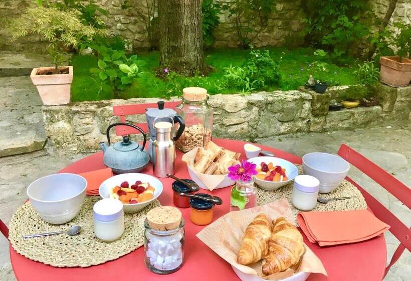 住宿加早餐  La Dame Jeanne